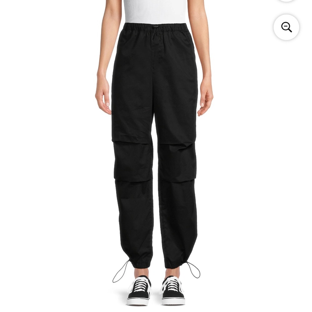Black Parachute Women’s Pants NWT